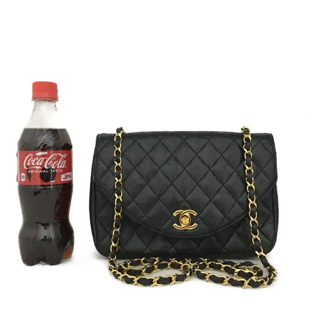 SOLD SOLD SOLD CHANEL Quilted Matelasse CC Logo Lambskin Chain Shoulder Bag - Picture 4 of 16